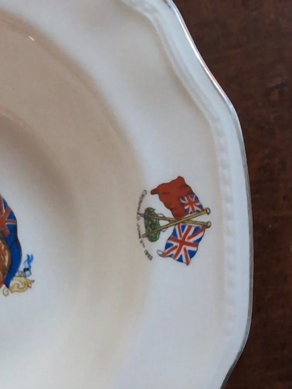 Queen Elisabeth II 1953 Commemorative Ceramic Serving Bowl